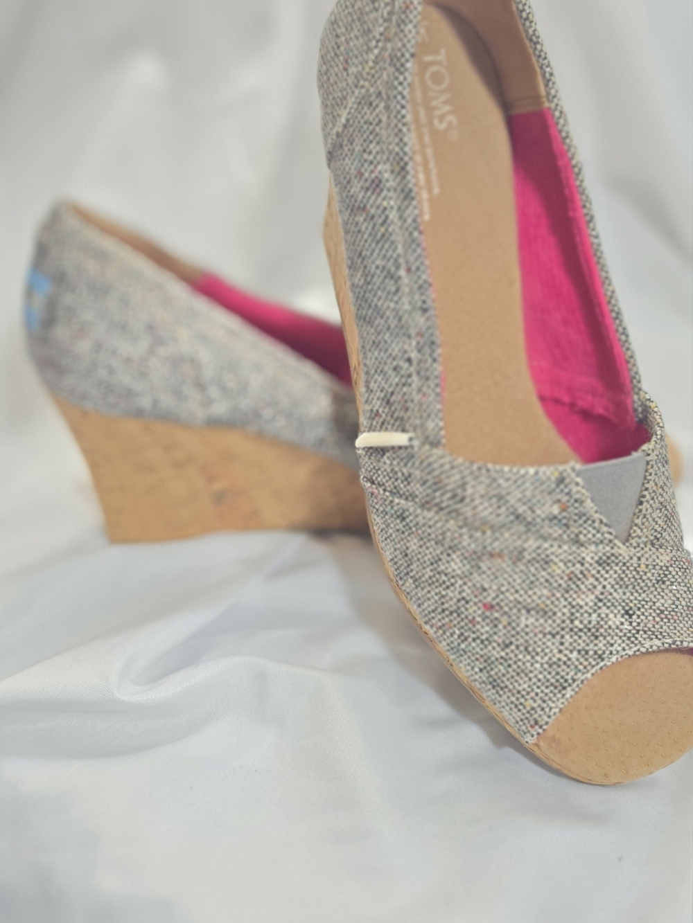 TOMS Women's Grey Speckled Open-Toe Wedge - Pink Lining - Picture 4 of 5